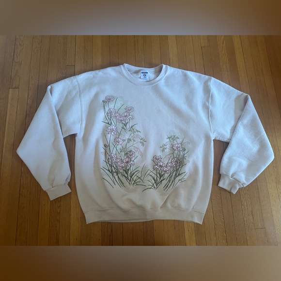 Jerzees Tops - Vintage Jerees Bleeding Heart Beige Sweatshirt, Size L